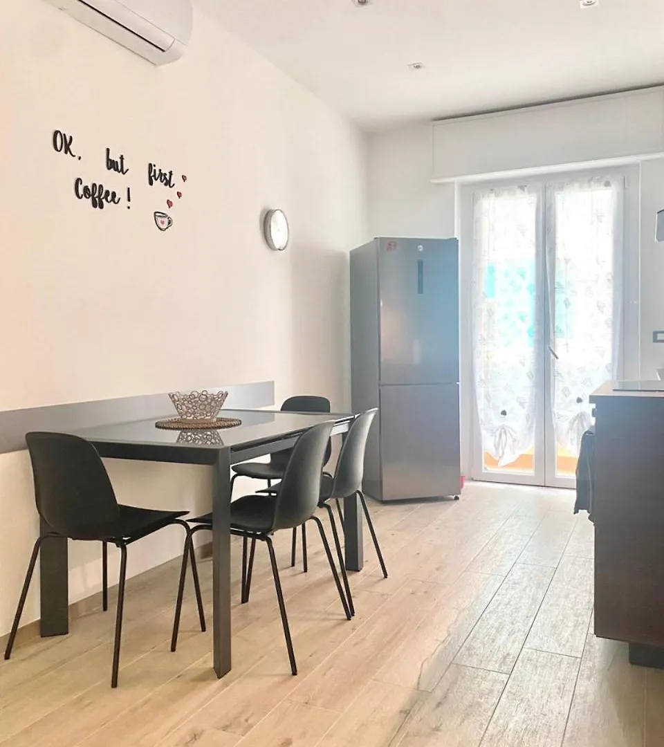 Apartment Titti'S House - Parcheggio Custodito In Garage Gratis Genoa Italy